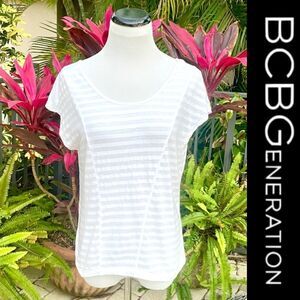 🍍3/$15🍍 BCBGeneration Shadow Stripe Tee